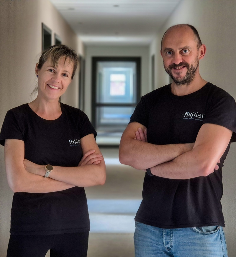 Ihr-Team-von-Fixklar-Gebäudereinigung-Gütersloh-OWL